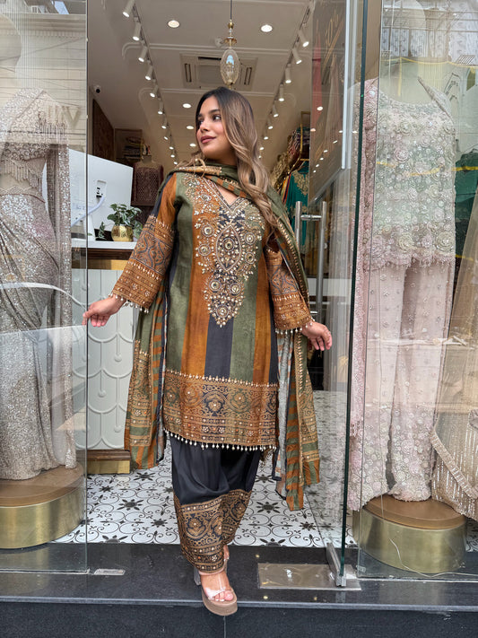 “AYANEH” - THREE PIECE SET